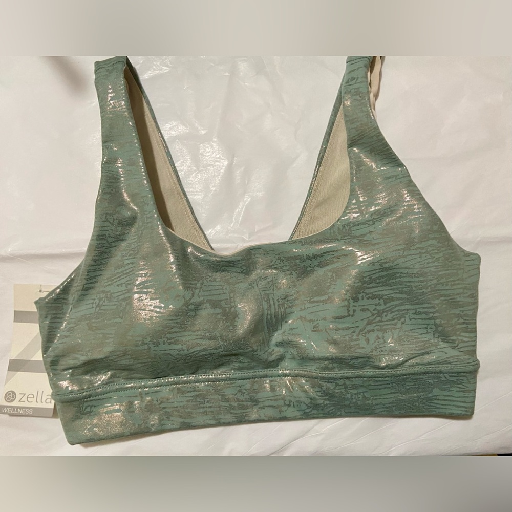Zella live in Zelperform medium support sports bra in foils print